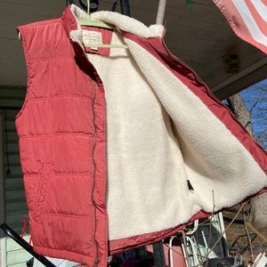 Weatherproof Vintage Sherpa‑Lined Puffer Vest – Quilted, Warm, Classic Fit
